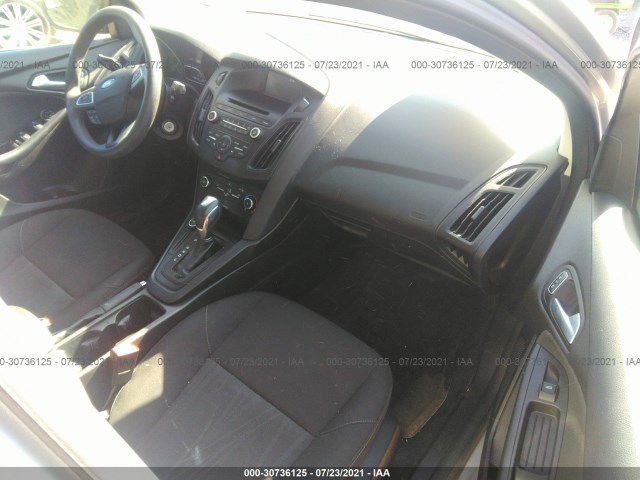 Photo 4 VIN: 1FADP3F22GL258817 - FORD FOCUS 