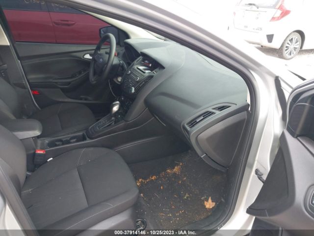 Photo 4 VIN: 1FADP3F22GL340949 - FORD FOCUS 