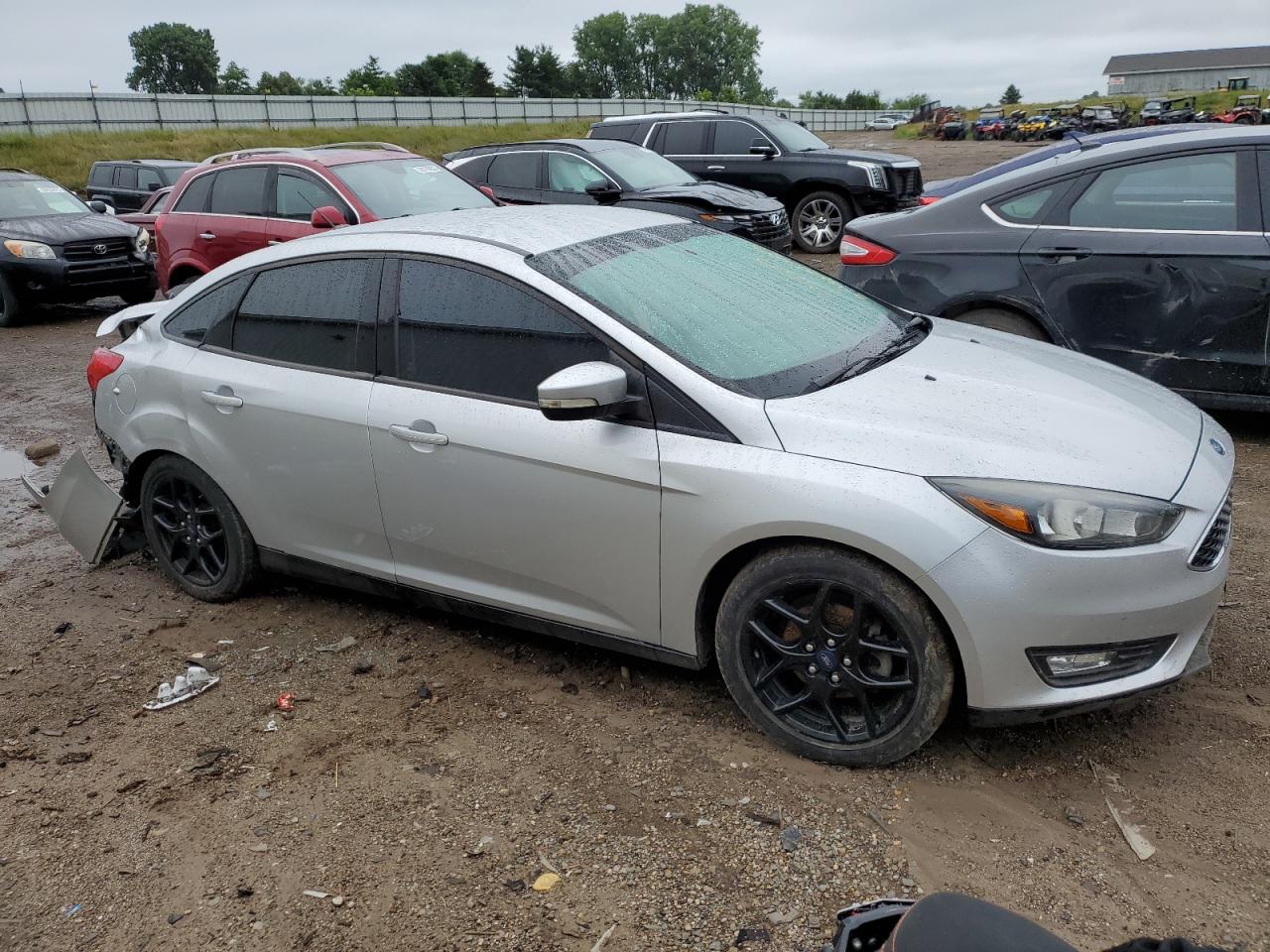 Photo 3 VIN: 1FADP3F22GL360764 - FORD FOCUS 