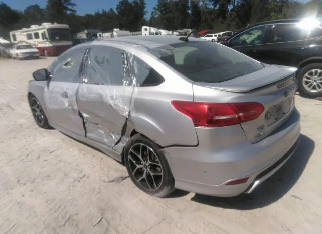 Photo 2 VIN: 1FADP3F22GL401913 - FORD FOCUS 