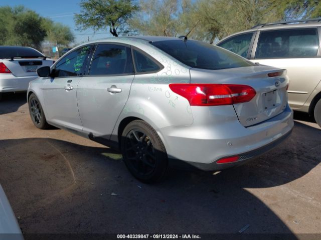 Photo 2 VIN: 1FADP3F22GL405895 - FORD FOCUS 