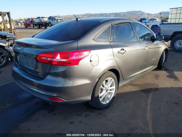 Photo 3 VIN: 1FADP3F22HL236074 - FORD FOCUS 