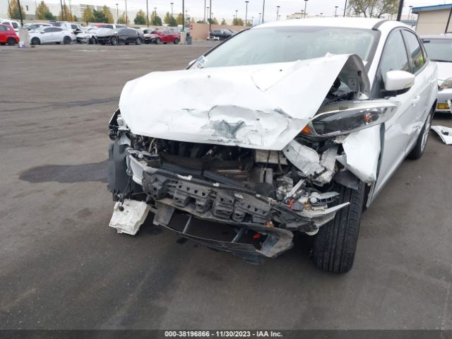 Photo 5 VIN: 1FADP3F22HL237693 - FORD FOCUS 