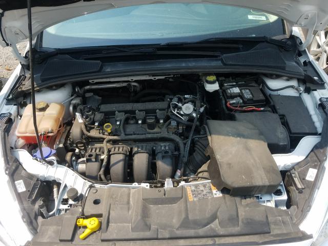 Photo 6 VIN: 1FADP3F22JL205977 - FORD FOCUS SE 