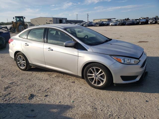 Photo 3 VIN: 1FADP3F22JL210841 - FORD FOCUS 