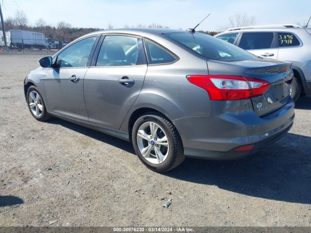 Photo 2 VIN: 1FADP3F23DL103821 - FORD FOCUS 