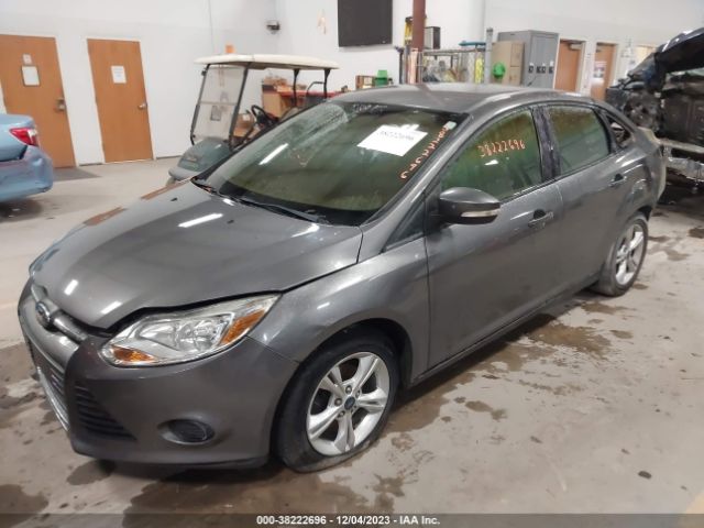 Photo 1 VIN: 1FADP3F23DL137550 - FORD FOCUS 