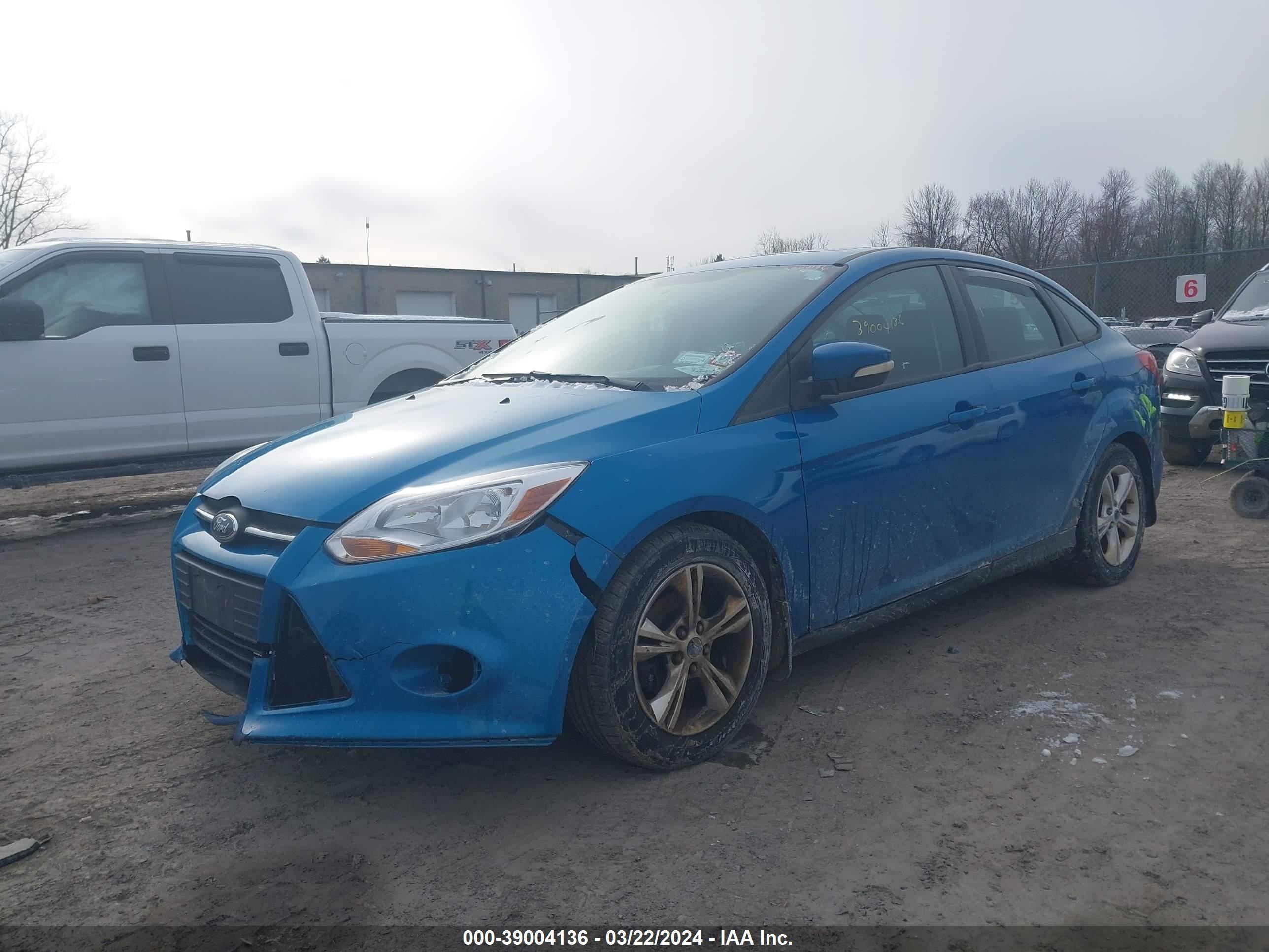 Photo 1 VIN: 1FADP3F23DL166885 - FORD FOCUS 