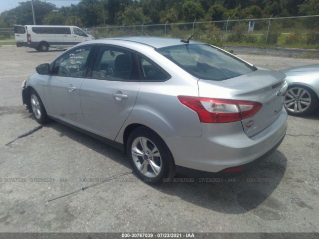 Photo 2 VIN: 1FADP3F23DL230827 - FORD FOCUS 