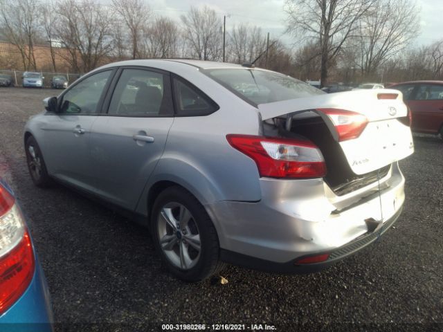 Photo 2 VIN: 1FADP3F23DL237437 - FORD FOCUS 