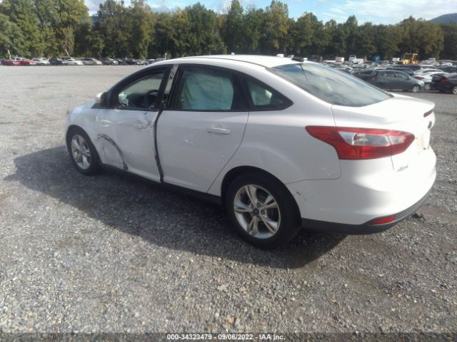 Photo 2 VIN: 1FADP3F23DL375558 - FORD FOCUS 