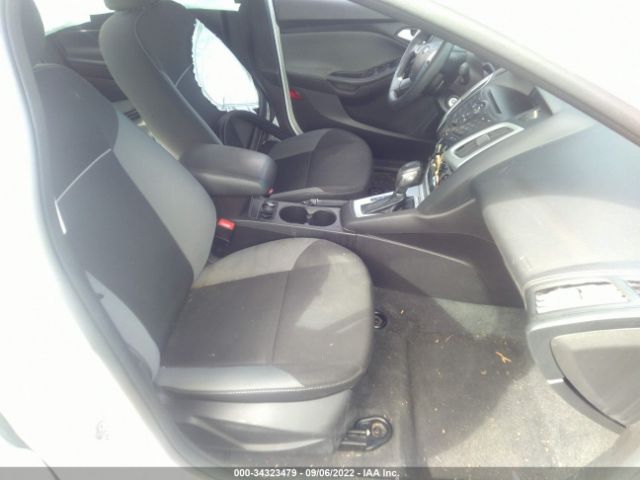 Photo 4 VIN: 1FADP3F23DL375558 - FORD FOCUS 