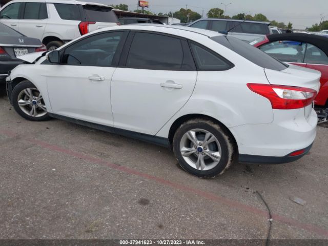 Photo 2 VIN: 1FADP3F23EL103934 - FORD FOCUS 