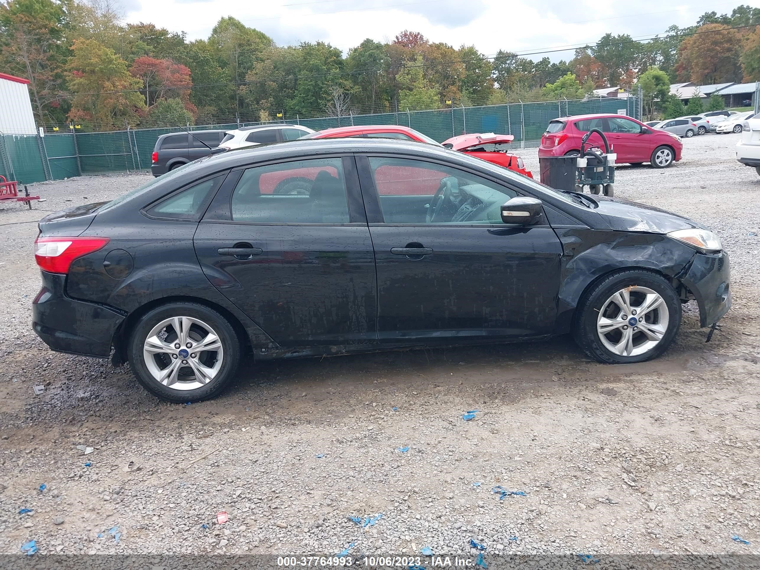 Photo 13 VIN: 1FADP3F23EL106820 - FORD FOCUS 