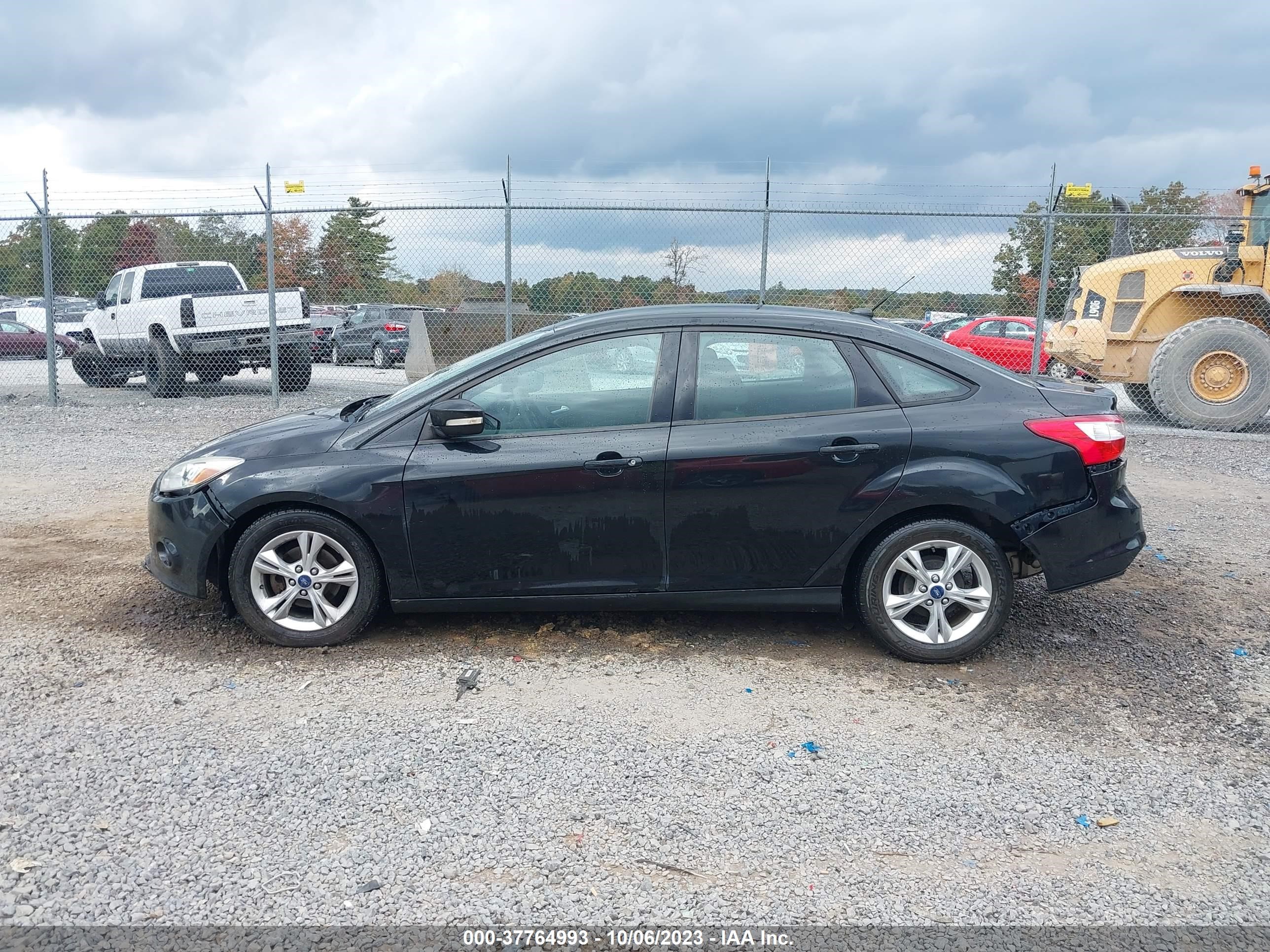 Photo 14 VIN: 1FADP3F23EL106820 - FORD FOCUS 