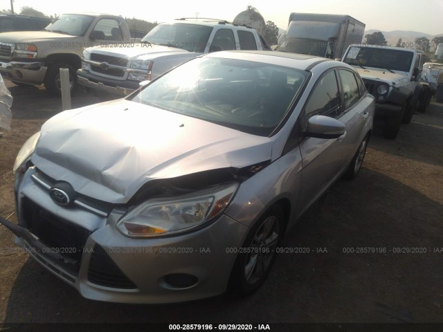 Photo 1 VIN: 1FADP3F23EL242302 - FORD FOCUS 