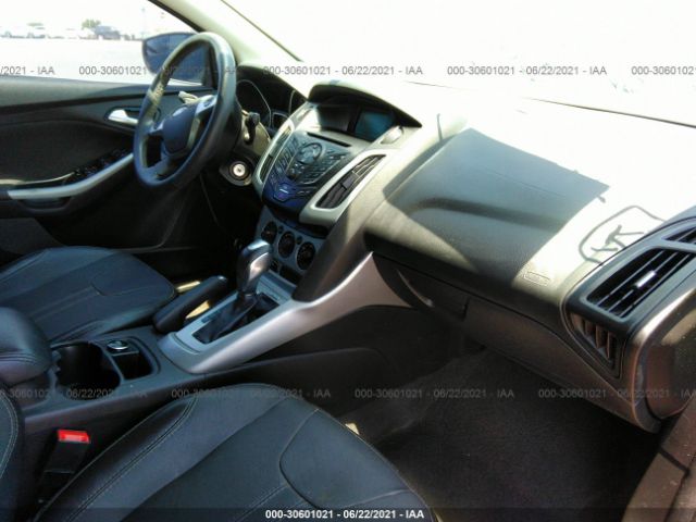 Photo 4 VIN: 1FADP3F23EL317211 - FORD FOCUS 