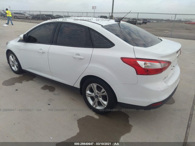 Photo 2 VIN: 1FADP3F23EL317824 - FORD FOCUS 