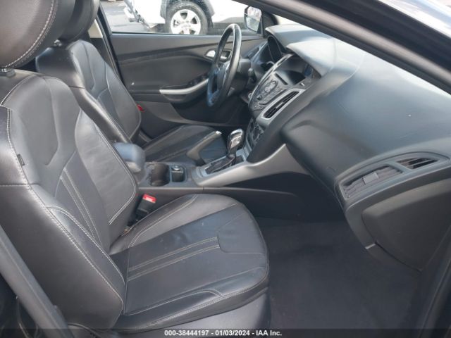 Photo 4 VIN: 1FADP3F23EL326300 - FORD FOCUS 