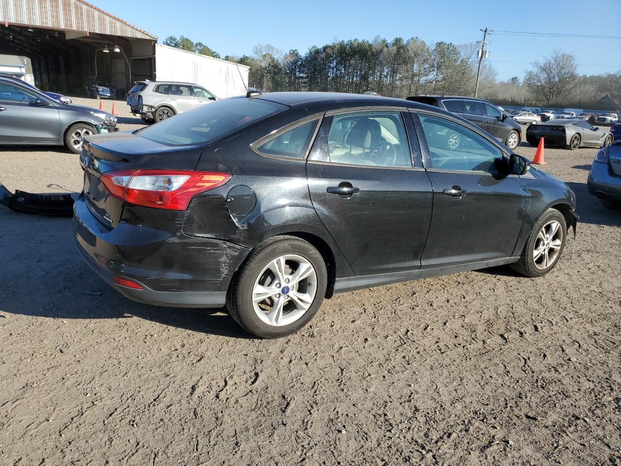 Photo 2 VIN: 1FADP3F23EL414800 - FORD FOCUS 