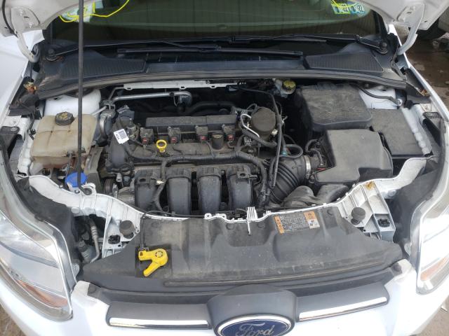 Photo 6 VIN: 1FADP3F23EL424730 - FORD FOCUS SE 