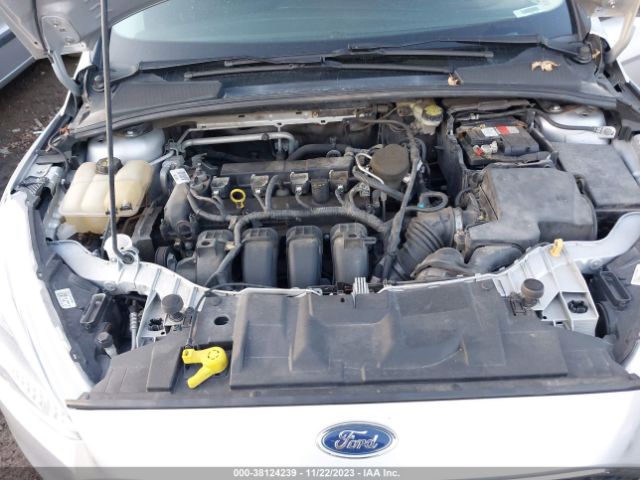 Photo 9 VIN: 1FADP3F23FL304962 - FORD FOCUS 