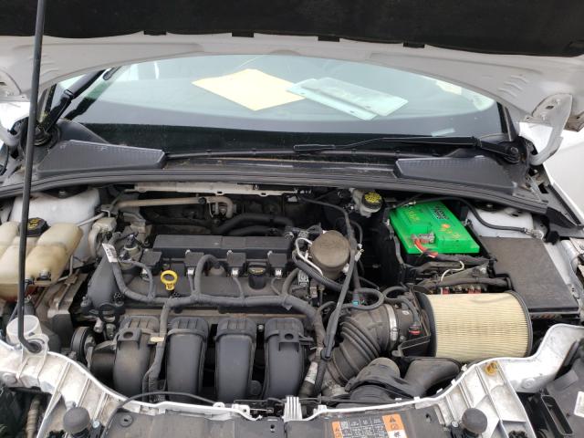 Photo 6 VIN: 1FADP3F23FL323737 - FORD FOCUS SE 