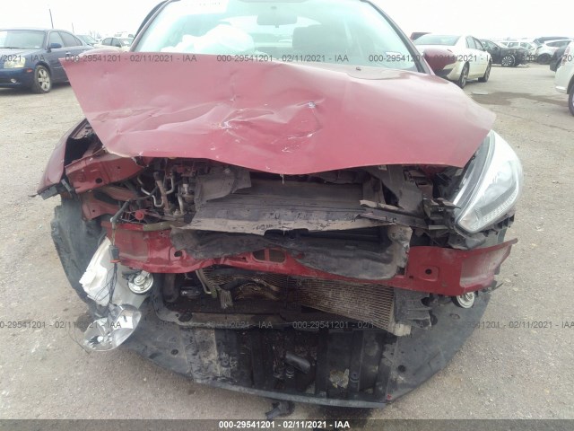 Photo 5 VIN: 1FADP3F23GL208752 - FORD FOCUS 