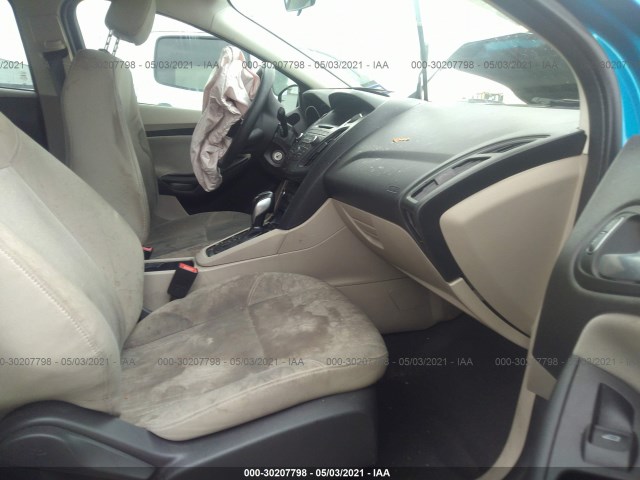 Photo 4 VIN: 1FADP3F23GL225101 - FORD FOCUS 