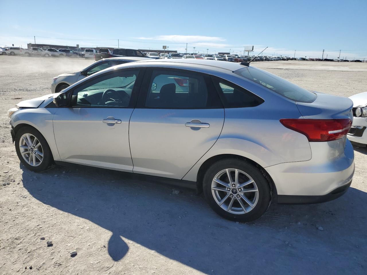 Photo 1 VIN: 1FADP3F23GL285024 - FORD FOCUS 