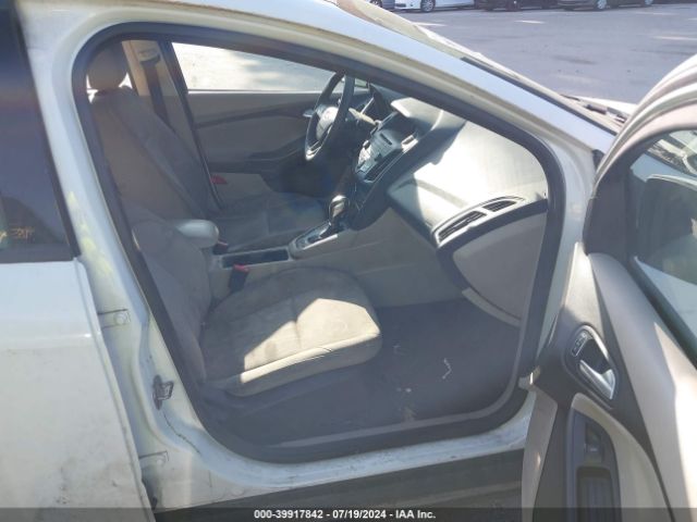 Photo 4 VIN: 1FADP3F23GL290675 - FORD FOCUS 