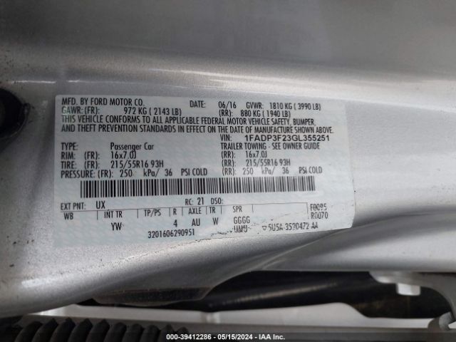 Photo 8 VIN: 1FADP3F23GL355251 - FORD FOCUS 