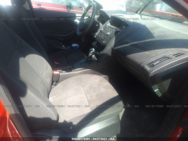 Photo 4 VIN: 1FADP3F23GL363995 - FORD FOCUS 