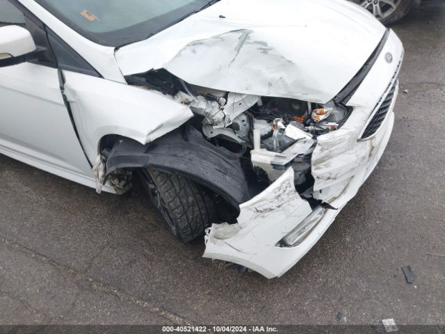 Photo 5 VIN: 1FADP3F23GL371711 - FORD FOCUS 