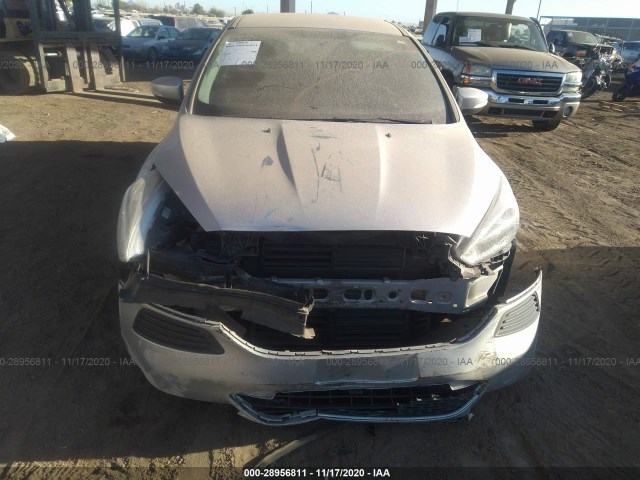 Photo 5 VIN: 1FADP3F23HL245740 - FORD FOCUS 