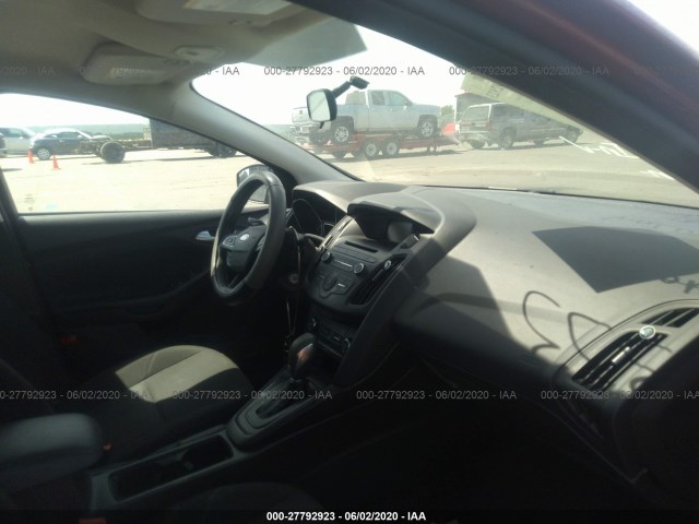 Photo 4 VIN: 1FADP3F23HL258150 - FORD FOCUS 