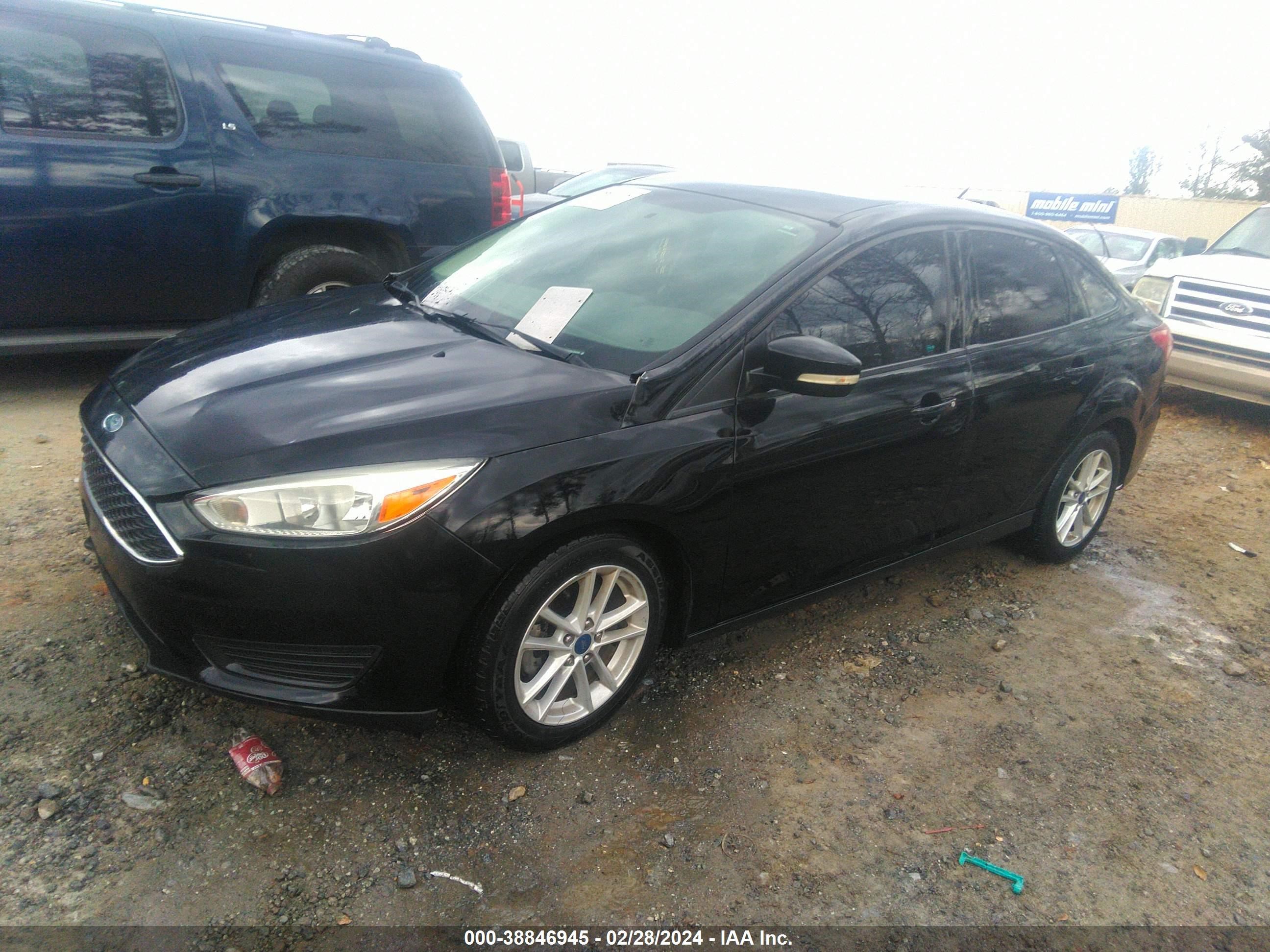 Photo 1 VIN: 1FADP3F23HL266345 - FORD FOCUS 