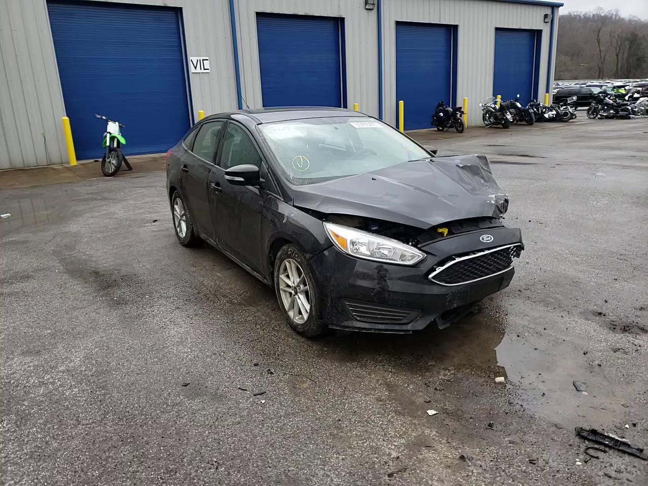 Photo 10 VIN: 1FADP3F23HL298728 - FORD FOCUS SE 