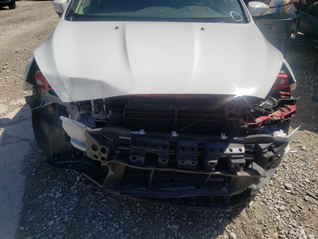 Photo 8 VIN: 1FADP3F23HL299457 - FORD FOCUS SE 