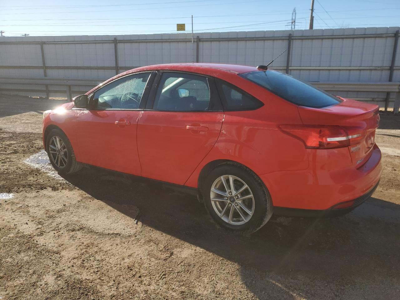 Photo 1 VIN: 1FADP3F23HL328648 - FORD FOCUS 