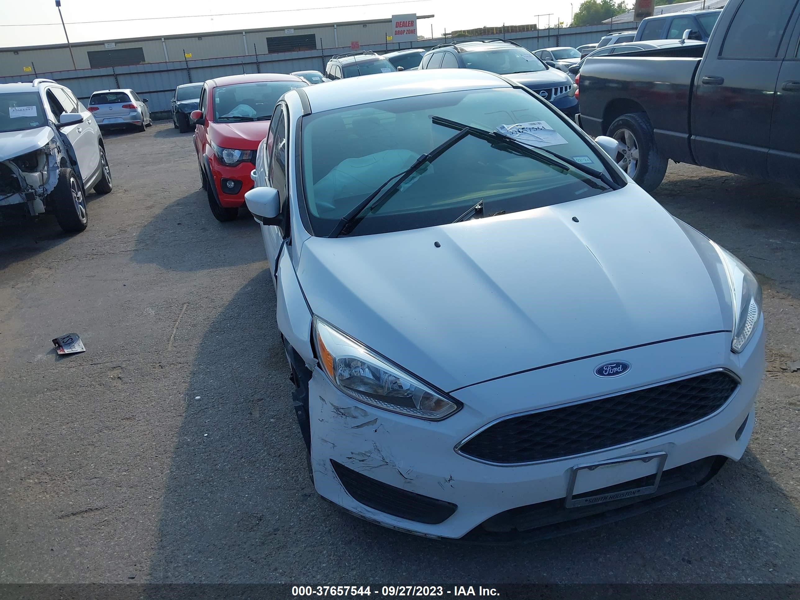 Photo 0 VIN: 1FADP3F23JL275259 - FORD FOCUS 