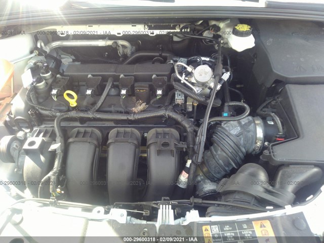 Photo 9 VIN: 1FADP3F23JL291073 - FORD FOCUS 