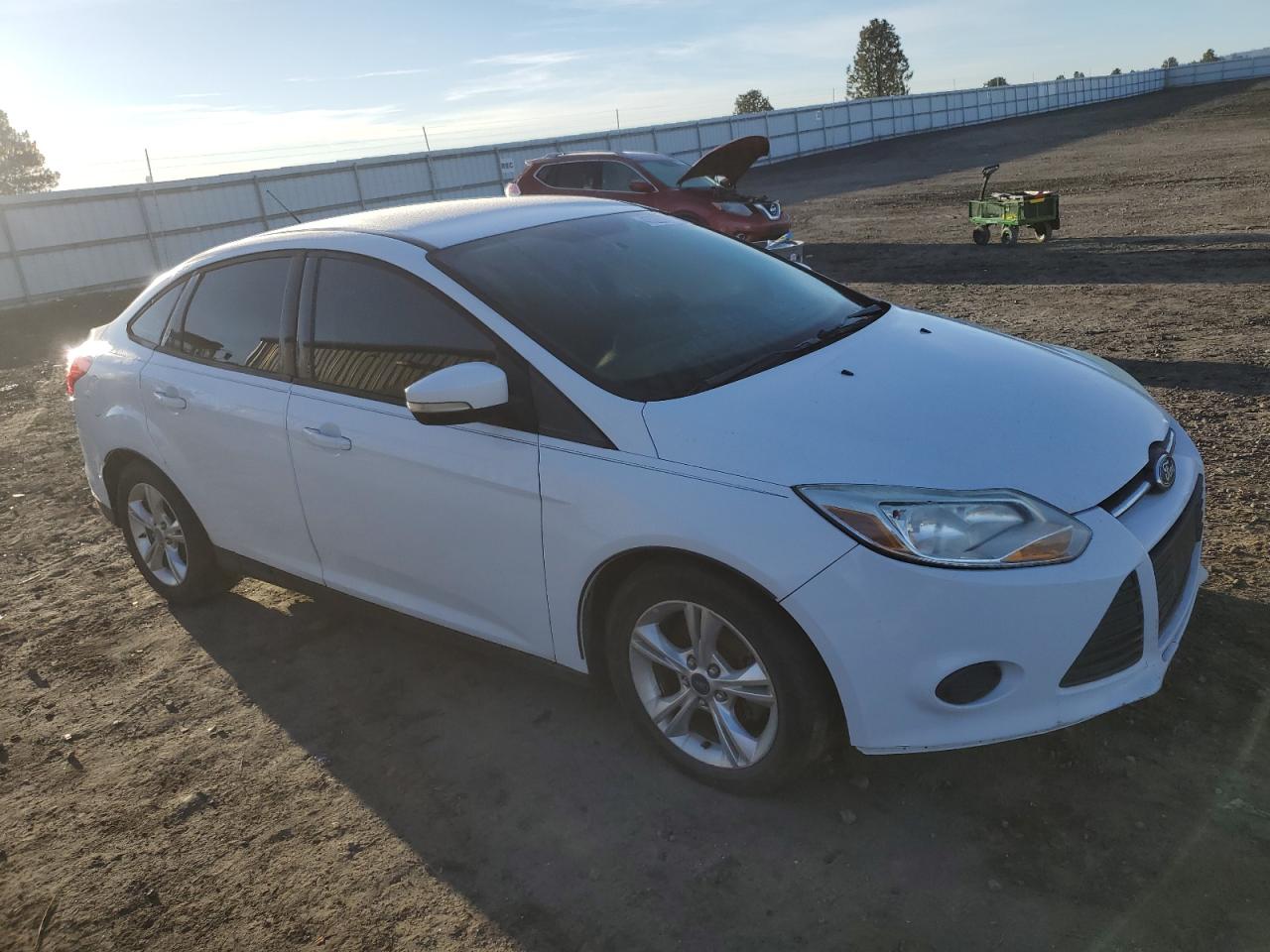 Photo 3 VIN: 1FADP3F24DL117162 - FORD FOCUS 