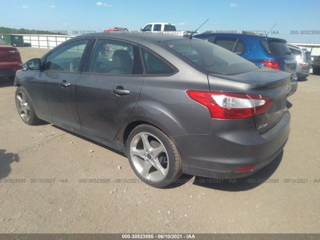 Photo 2 VIN: 1FADP3F24DL145737 - FORD FOCUS 