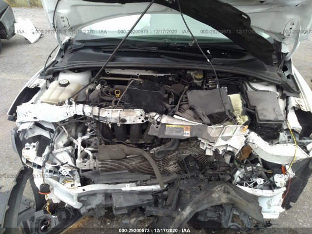 Photo 9 VIN: 1FADP3F24DL152509 - FORD FOCUS 