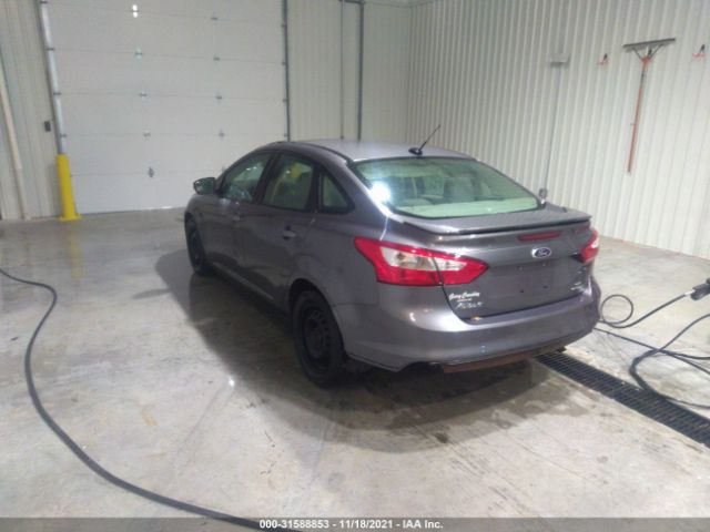 Photo 2 VIN: 1FADP3F24DL183727 - FORD FOCUS 