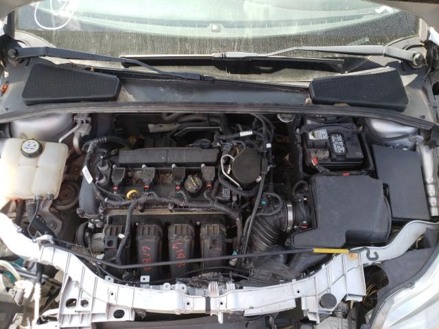 Photo 6 VIN: 1FADP3F24DL242937 - FORD FOCUS SE 