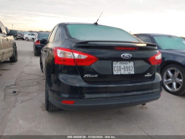 Photo 2 VIN: 1FADP3F24DL283861 - FORD FOCUS 