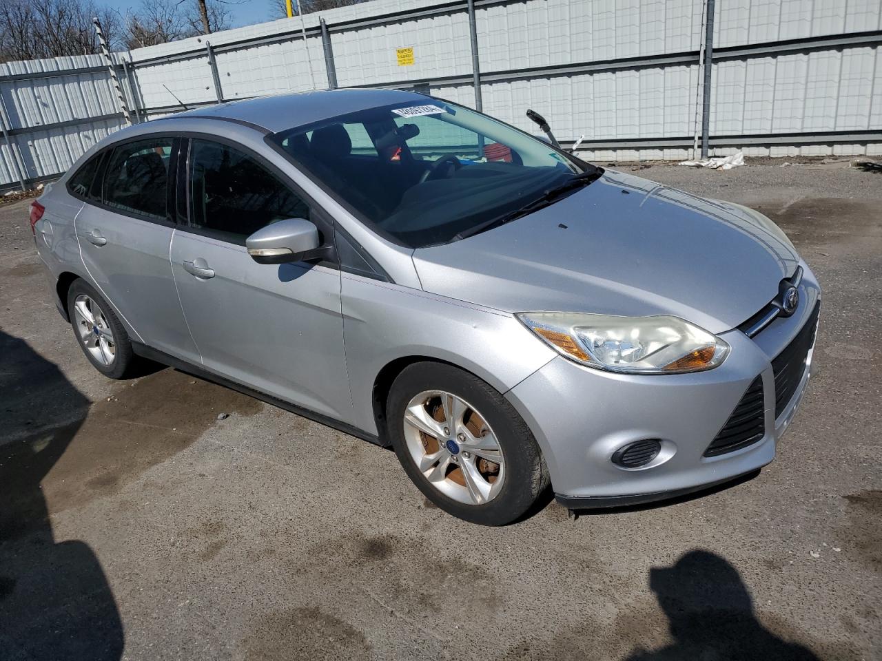 Photo 3 VIN: 1FADP3F24DL311528 - FORD FOCUS 