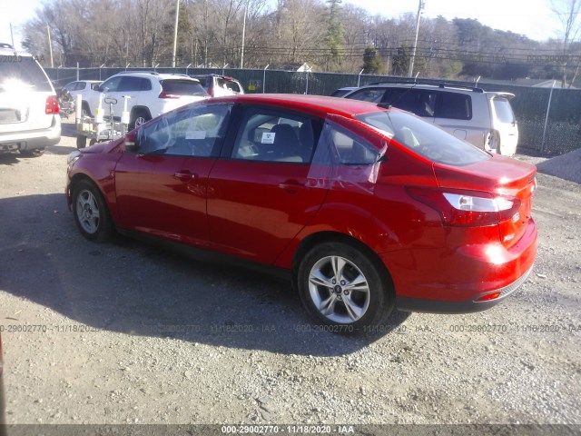 Photo 2 VIN: 1FADP3F24DL312632 - FORD FOCUS 